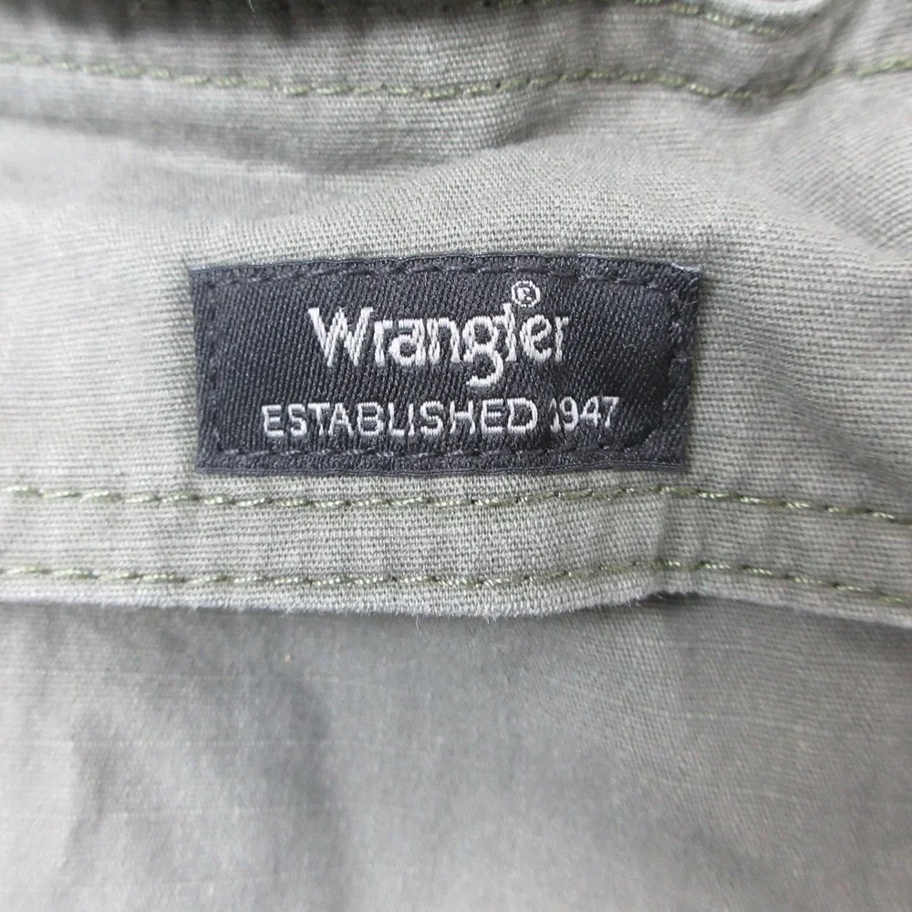 Wrangler Cargo Shorts Mens 34x10 Olive Green Relaxed Fit Utility Hiking Outdoor